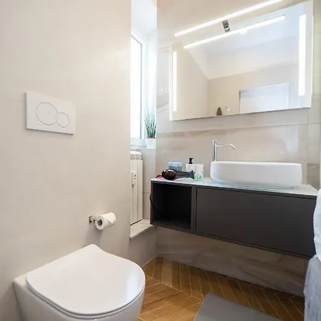 Colosseo Luxe Apartment In The Center Of Rome Exterior photo