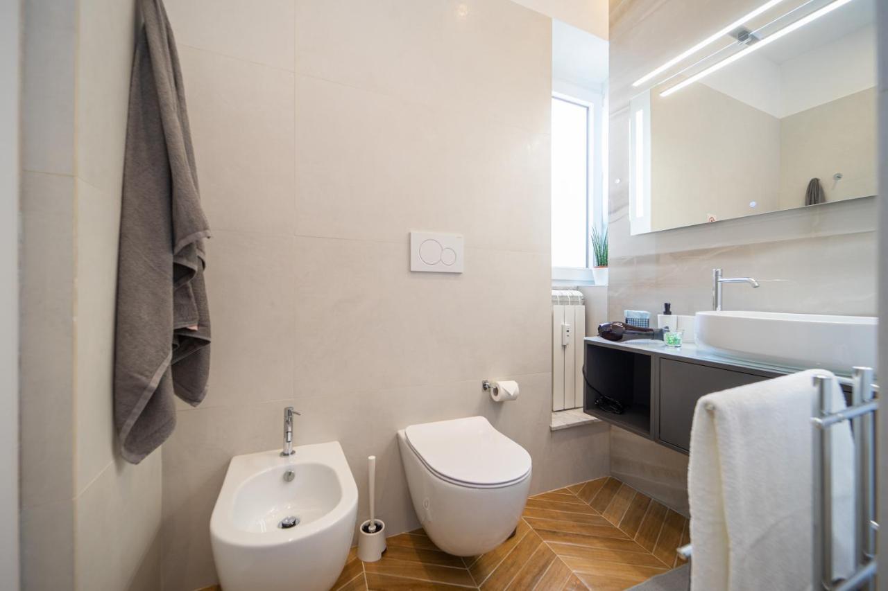 Apartment Colosseo Luxe In The Center Of